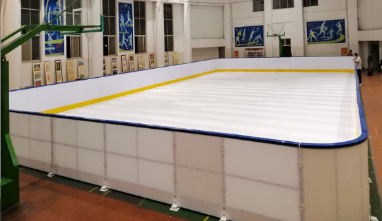 중국에서 만들어졌어 지하 빙상 경기장 바닥볼 코트 해안에서 해안까지 휴대용 합성 UHMWPE 시트 빙상 경기장 임대