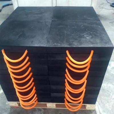 오래가는 모바일 스퀘어 HDPE 플라스틱 크레인 트럭 아우트리거는 크레인을 높애서 거닙니다