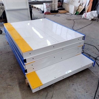 철골과 플라스틱 스케이트장 울타리 HDPE 아이스하키 계기반 보드 킥 플레이트