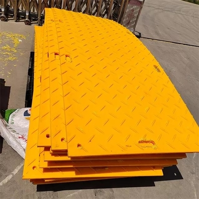 4X8 피트 가지고 다닐 수 있는 마모 저항자 플라스틱 시트 HDPE 일시적인 액세스 도로 매트