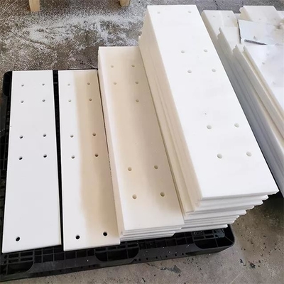 UHMWPE 플라스틱 덤프트럭 침대 라이너 시트를 정렬시키는 셀프 윤활 처리 점토 본체