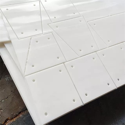 UHMWPE 플라스틱 덤프트럭 침대 라이너 시트를 정렬시키는 셀프 윤활 처리 점토 본체