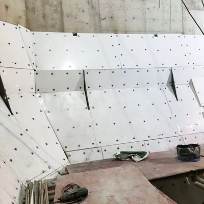 특성 UHMWPE 플라스틱 저장고에 기름을 치는 하얀 본인은 벙커 라이너 시트를 숯으로 만듭니다