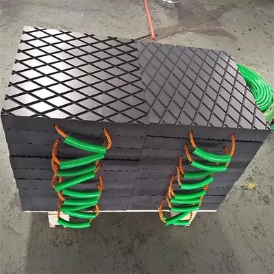 크레인은 HDPE 아우트리거 패드 폴리에틸렌 플라스틱 부하 분산 패드를 매트를 깝니다