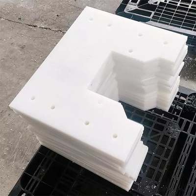 플라스틱 기계 가공품 UHMWPE 긁개식 콘베어 비행은 미끄러운 스크레이퍼를 패드를 댑니다